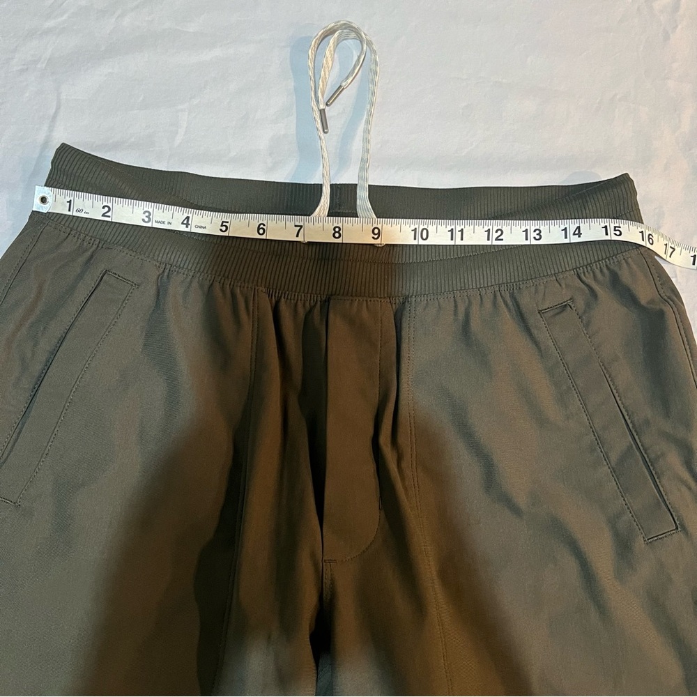 Vuori Meta Green Jogger Performance Comfort Size L - Picture 13 of 16
